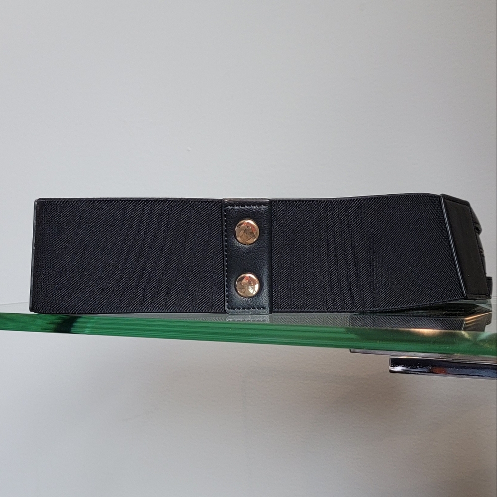 The Limited Black Buckle Belt Sz: S - Picture 3 of 9